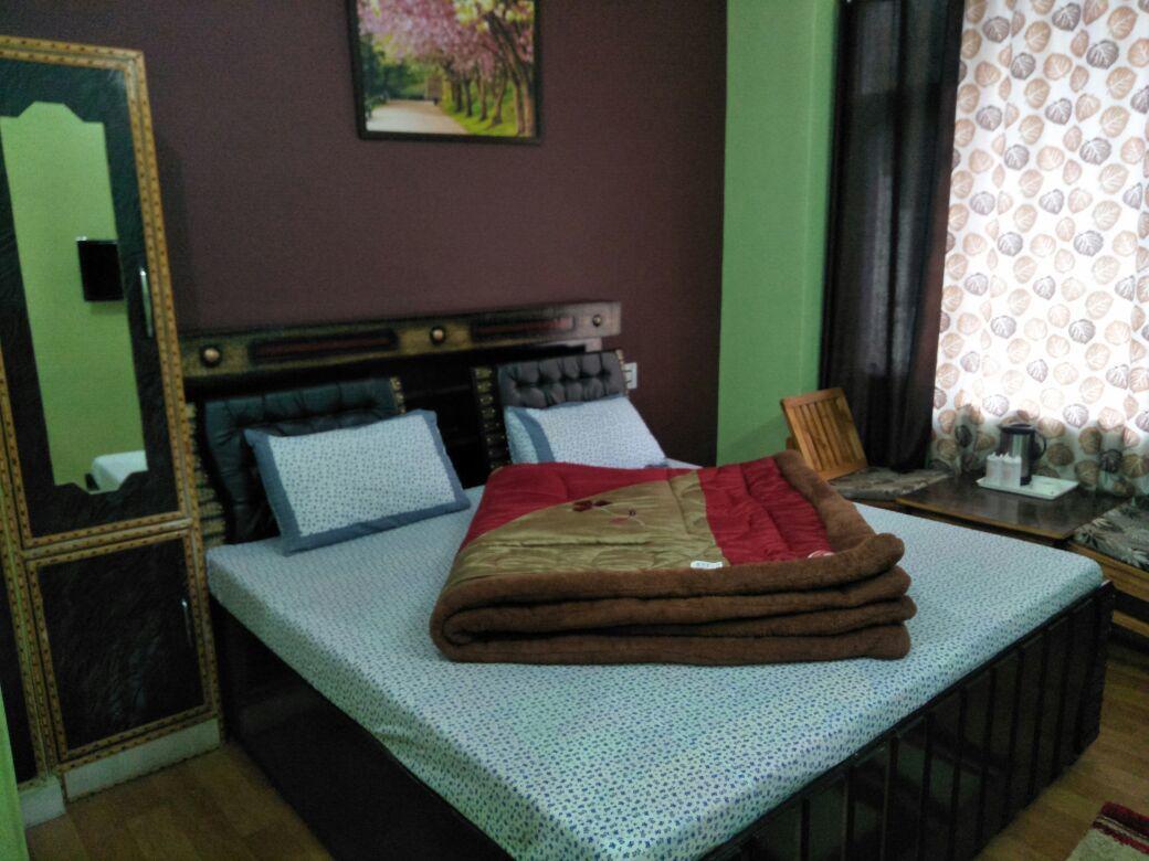 Hotel Mansarovar Banjar Ngoại thất bức ảnh