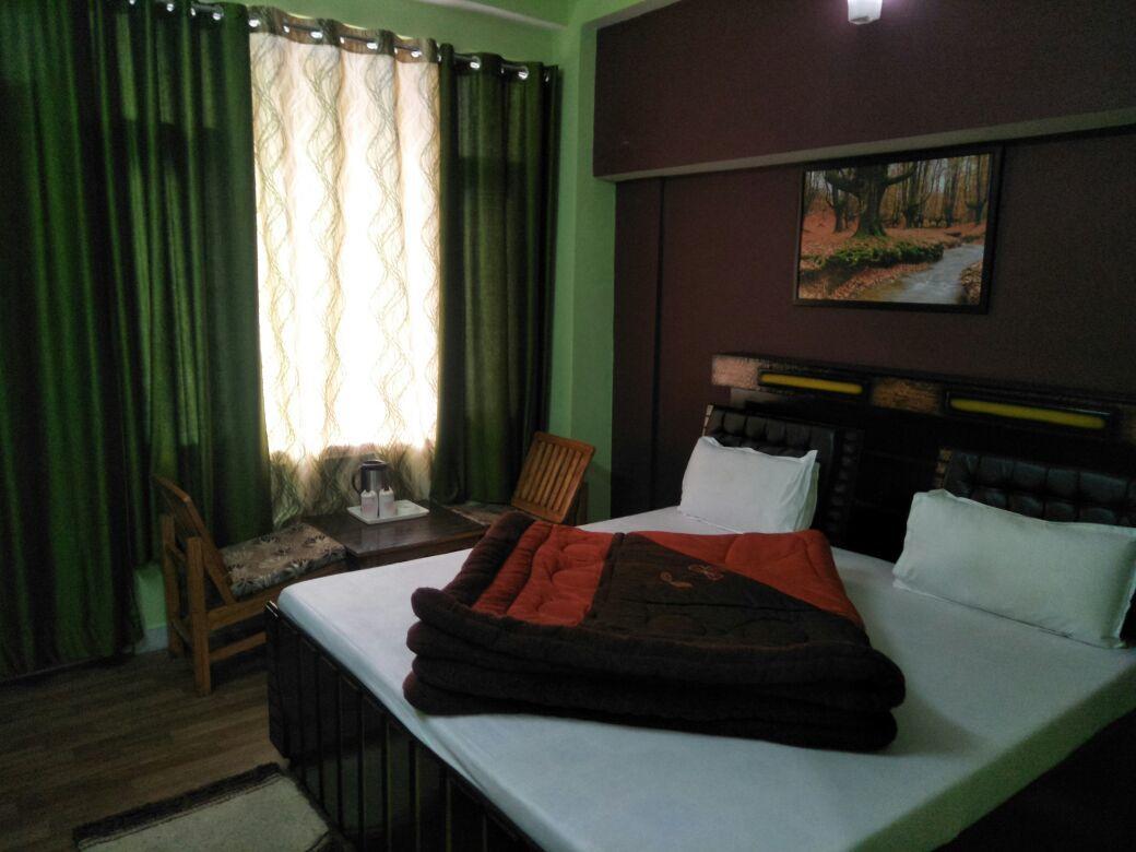 Hotel Mansarovar Banjar Ngoại thất bức ảnh